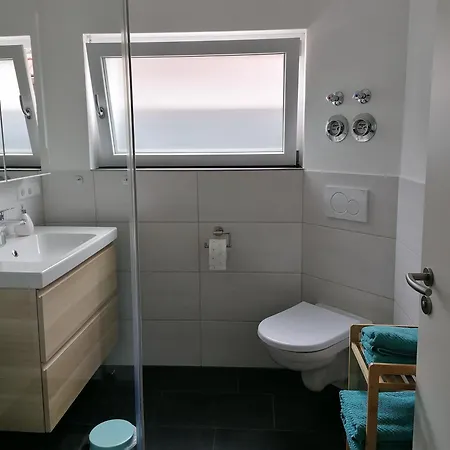 In Mit Grossem Balkon דירה