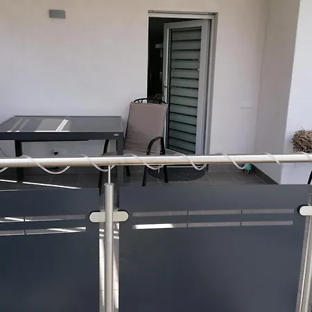 In Mit Grossem Balkon Teningen