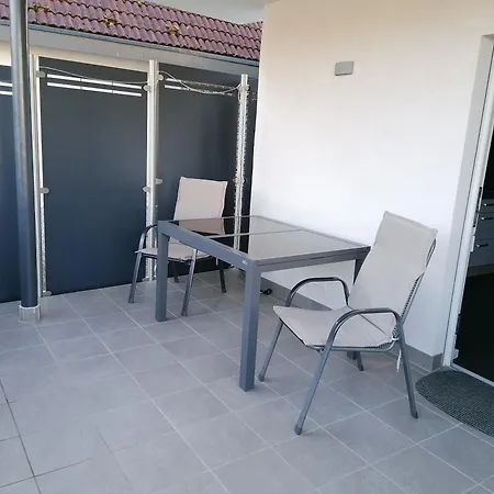 In Mit Großem Balkon Apartment *