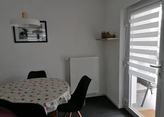 In Mit Grossem Balkon Apartament Teningen